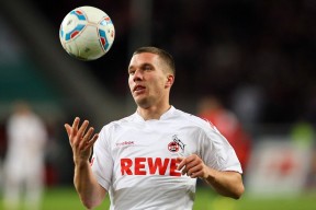 开云体育APP下载-_虚拟动感剧场：运动与视觉的盛大演出_，虚拟现实运动锻炼