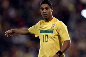 开云入口-PSG管理层承诺加大投入优化阵容，psg人员