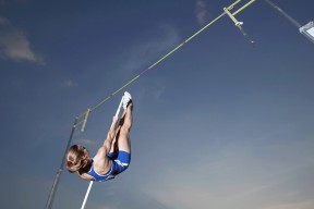 开云体育-_运动员专访：背后的训练故事与未来目标_，运动员刻苦训练的故事