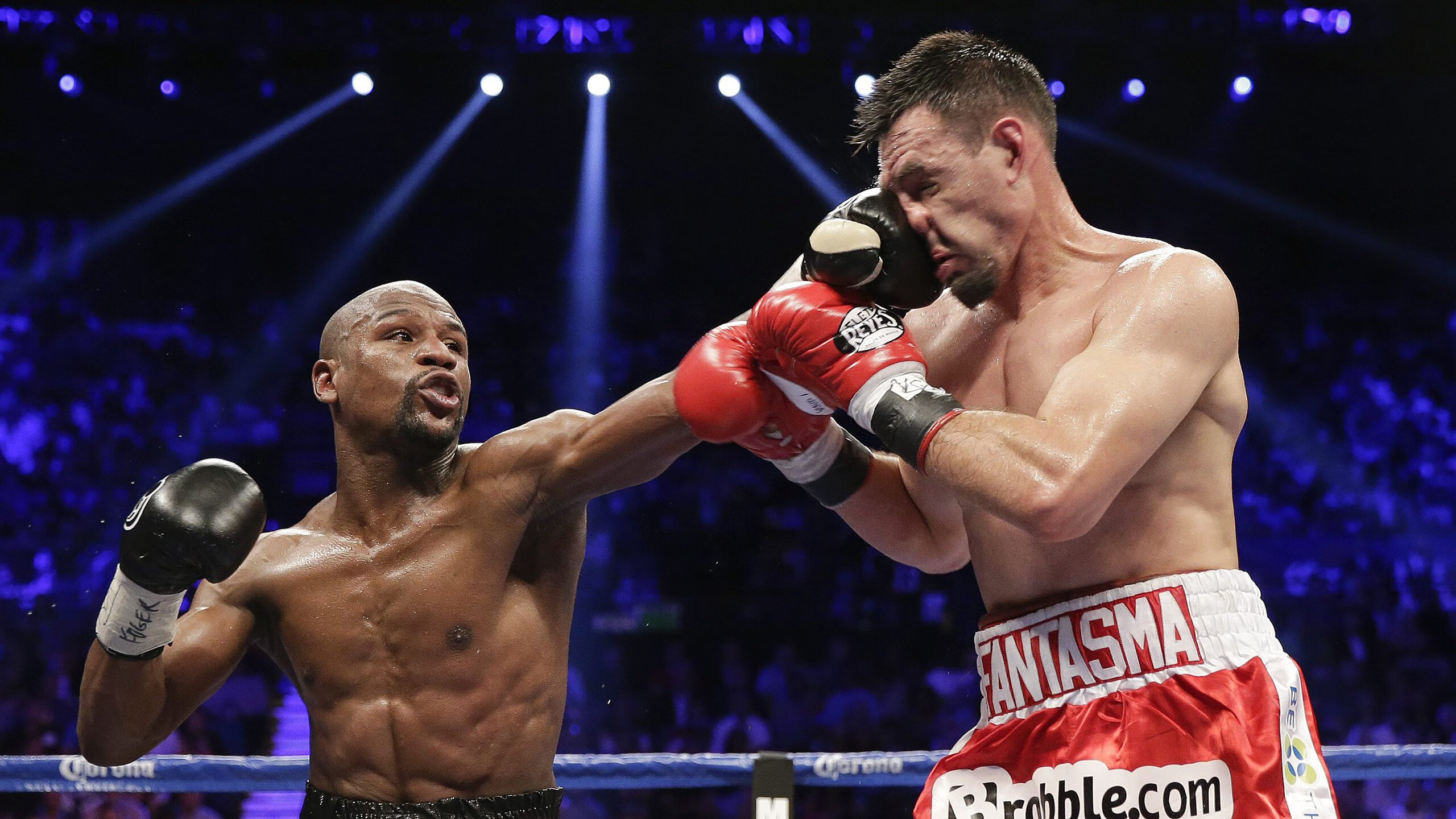 勇士在第四节实现大逆转,库里关键三分让球队夺冠希望再燃!,勇士第三节50分