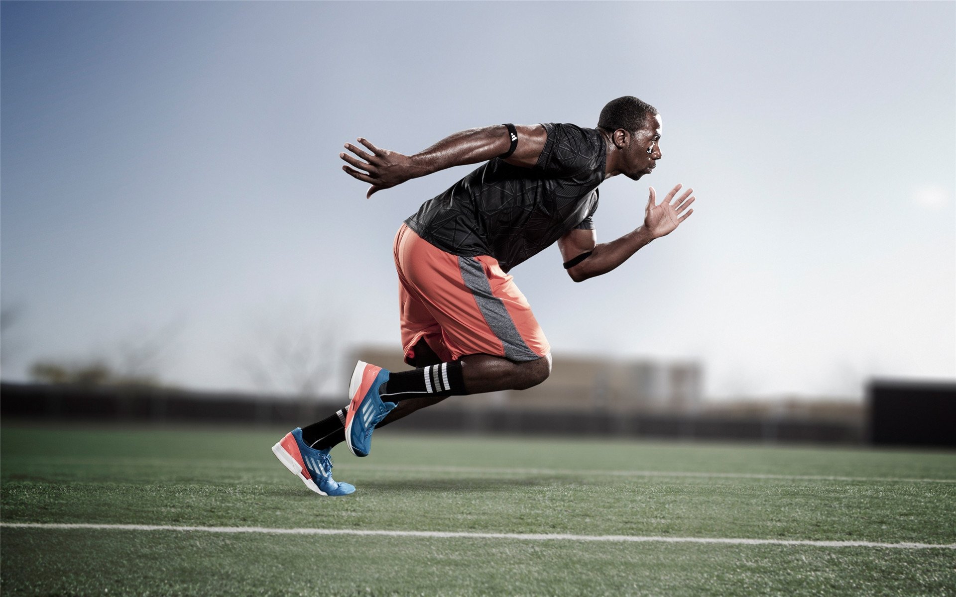 萨默·麦金托什赛后感谢家人和教练,麦金托什还是马金托什